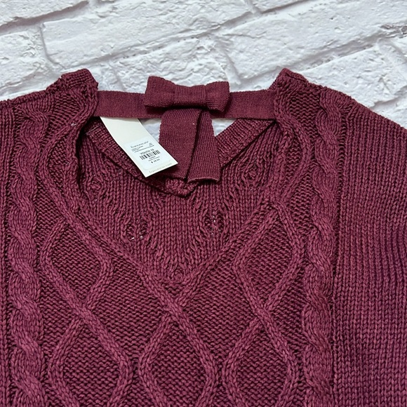 Francesca’s youth girls maroon bow back sweater - Picture 5 of 6